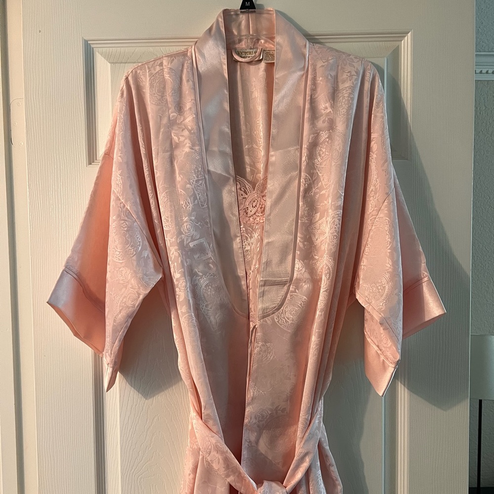 Victoria's Secret Pink Lace Bridal Short Nightgown and Robe Set
